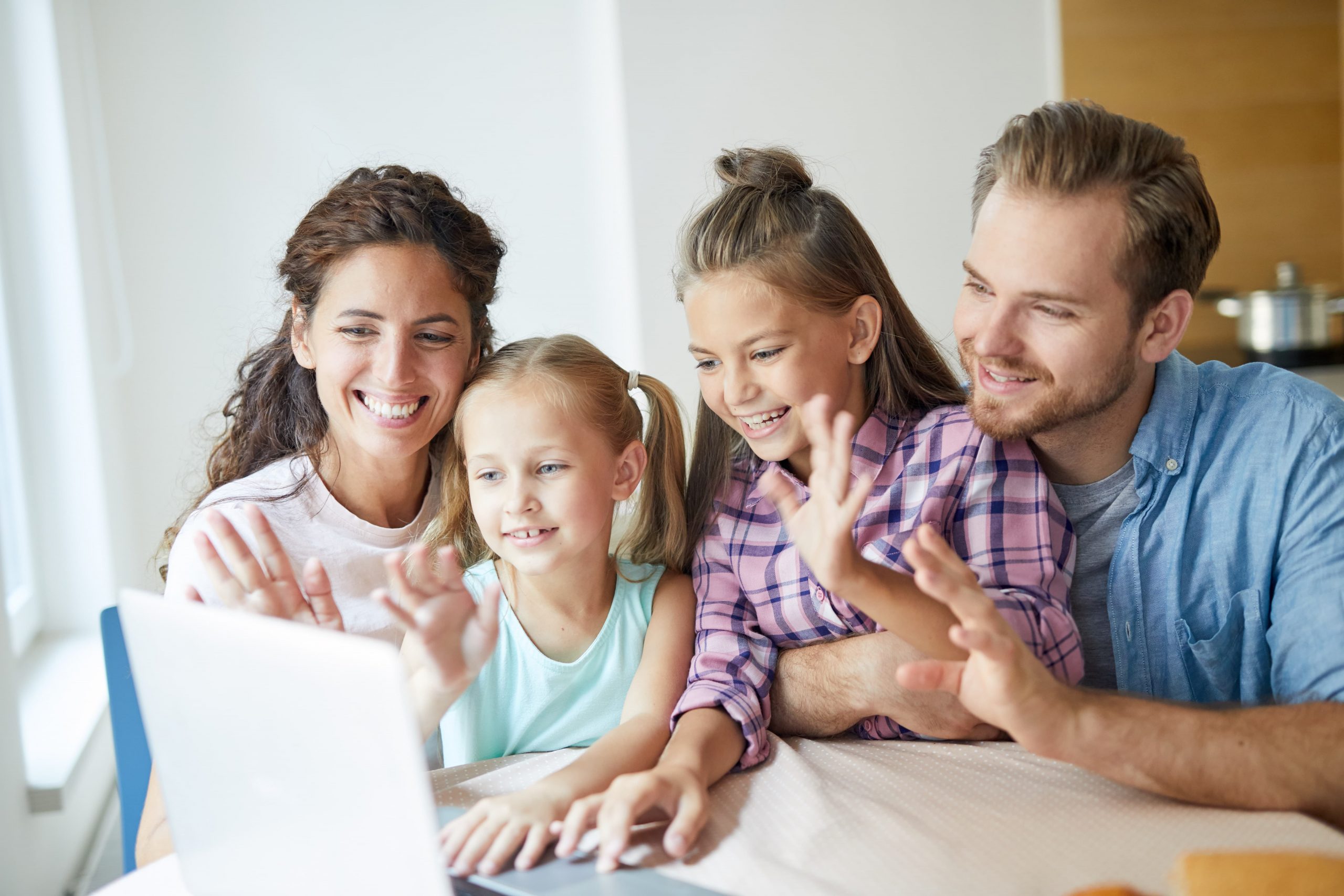 Aile İçi Sağlıklı İletişim Nasıl Olur?